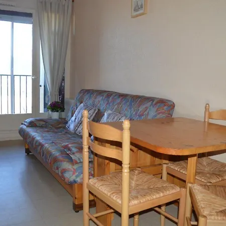 Cosy Pour 4 Avec Balcon Et Cuisine Equipee - Fr-1-593-37 * Les Angles (Pyrenees-Orientales)